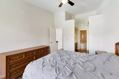 640 Sturnbridge Lane, Schaumburg, IL 60173 - Photo 19