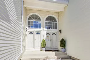 640 Sturnbridge Ln, Schaumburg, IL 60173 - Photo 3