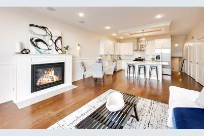 2435 W Belmont Avenue #2E, Chicago, IL 60618 - Photo 3