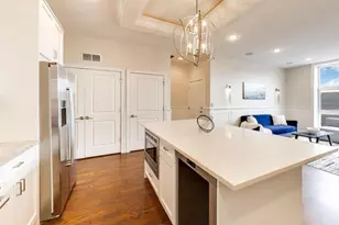 2435 W Belmont Ave, Chicago, IL 60618 - Photo 7