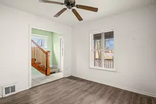 627 N 14th St, Dekalb, IL 60115 - Photo 11