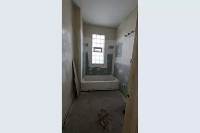 8422 S Baltimore Avenue, Chicago, IL 60617 - Photo 3