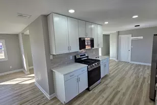 1010 Cassie Dr, Joliet, IL 60435 - Photo 7