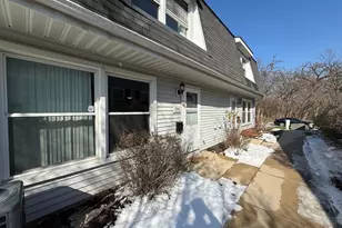 1945 Hancock Dr, Hoffman Estates, IL 60169 - Photo 1