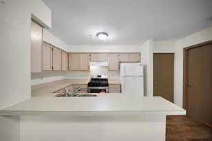 [Address not provided], Mundelein, IL 60060 - Photo 23