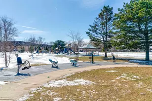 8 Oak Creek Dr, Buffalo Grove, IL 60089 - Photo 23