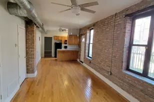 1340 W 18th Pl, Chicago, IL 60608 - Photo 3