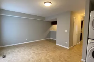 623 Robin Ct, Grayslake, IL 60030 - Photo 7