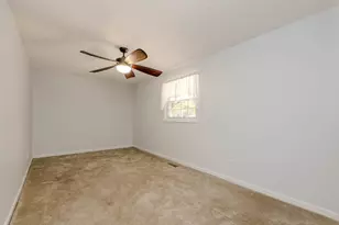8908 E 1400 North Rd, Bloomington, IL 61705 - Photo 17