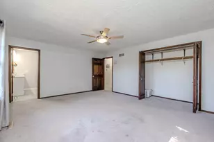 8908 E 1400 North Rd, Bloomington, IL 61705 - Photo 21