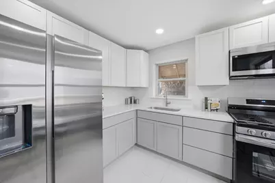 2658 W 83rd Street, Chicago, IL 60652 - Photo 9