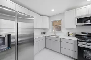 2658 W 83rd St, Chicago, IL 60652 - Photo 9