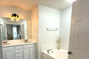 487 Town Center Blvd, Gilberts, IL 60136 - Photo 15