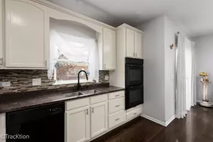 1139 River Bend Ln, Lisle, IL 60532 - Photo 11