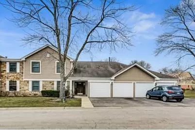 275 Kings Mill Court #D1, Schaumburg, IL 60193 - Photo 1