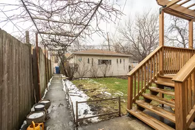 6552 N Troy Street, Chicago, IL 60645 - Photo 25