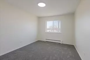 701 S Elmhurst Rd, Des Plaines, IL 60016 - Photo 15