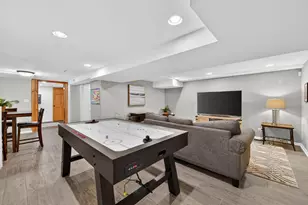 3909 Forest Ave, Downers Grove, IL 60515 - Photo 55