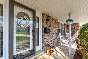 3909 Forest Ave, Downers Grove, IL 60515 - Photo 3