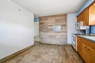 312 Le Grande Blvd, Aurora, IL 60506 - Photo 5