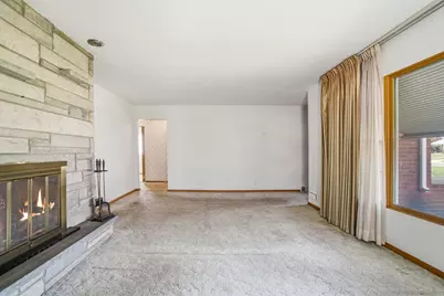 312 Le Grande Boulevard, Aurora, IL 60506 - Photo 3