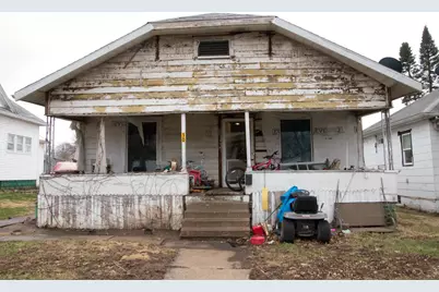 107 E Larue Street, Streator, IL 61364 - Photo 1