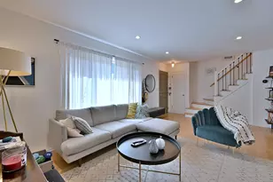 7324 N Bell Ave, Chicago, IL 60645 - Photo 11