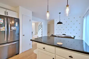 7324 N Bell Ave, Chicago, IL 60645 - Photo 21