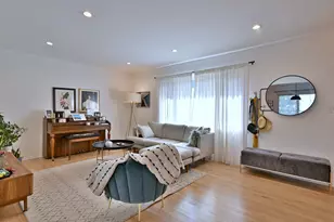 7324 N Bell Ave, Chicago, IL 60645 - Photo 9