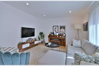 7324 N Bell Avenue #3F, Chicago, IL 60645 - Photo 5