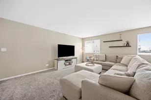 1107 Van Dyke Rd, Joliet, IL 60431 - Photo 9