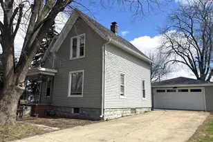 308 S 8th St, Dekalb, IL 60115 - Photo 1