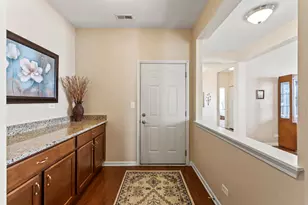 925 Prescott Ln, Pingree Grove, IL 60140 - Photo 29