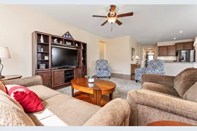 925 Prescott Lane, Pingree Grove, IL 60140 - Photo 23