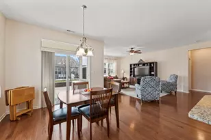 925 Prescott Ln, Pingree Grove, IL 60140 - Photo 17