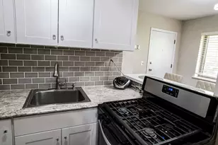 485 Duane Terrace, Glen Ellyn, IL 60137 - Photo 9