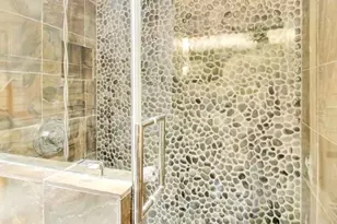 260 E Chestnut St, Chicago, IL 60611 - Photo 17