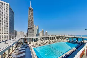 260 E Chestnut St, Chicago, IL 60611 - Photo 27