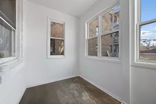 4704 N Troy St, Chicago, IL 60625 - Photo 15