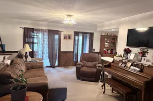 1815 Paula Ln, Marion, IL 62959 - Photo 9