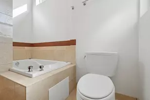 1735 N Western Ave, Chicago, IL 60647 - Photo 13