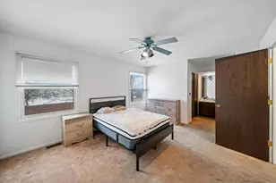 302 Linden Ln, Wheeling, IL 60090 - Photo 19