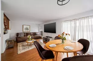 302 Linden Ln, Wheeling, IL 60090 - Photo 11