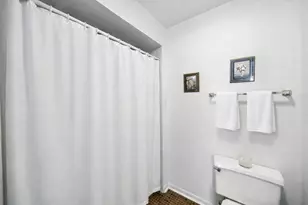 302 Linden Ln, Wheeling, IL 60090 - Photo 21