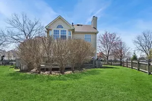 909 Brompton Cir, Bolingbrook, IL 60440 - Photo 23