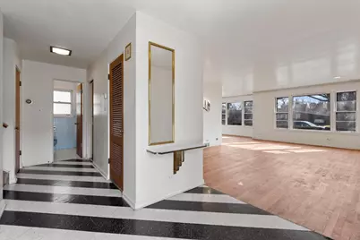 8434 Lawndale Avenue, Skokie, IL 60076 - Photo 3