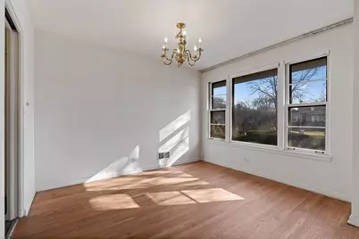 8434 Lawndale Avenue, Skokie, IL 60076 - Photo 7