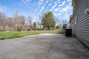 600 Sheridan Rd, Normal, IL 61761 - Photo 5