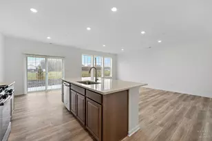 624 Cassia Ct, Crystal Lake, IL 60012 - Photo 9