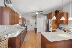 1022 Rosewood Dr, Carpentersville, IL 60110 - Photo 17